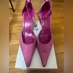 Petunia Suede Sacha London Pumps